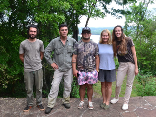 866b652a-de11-40df-929d-4ed71d224692 20181008mono caraya